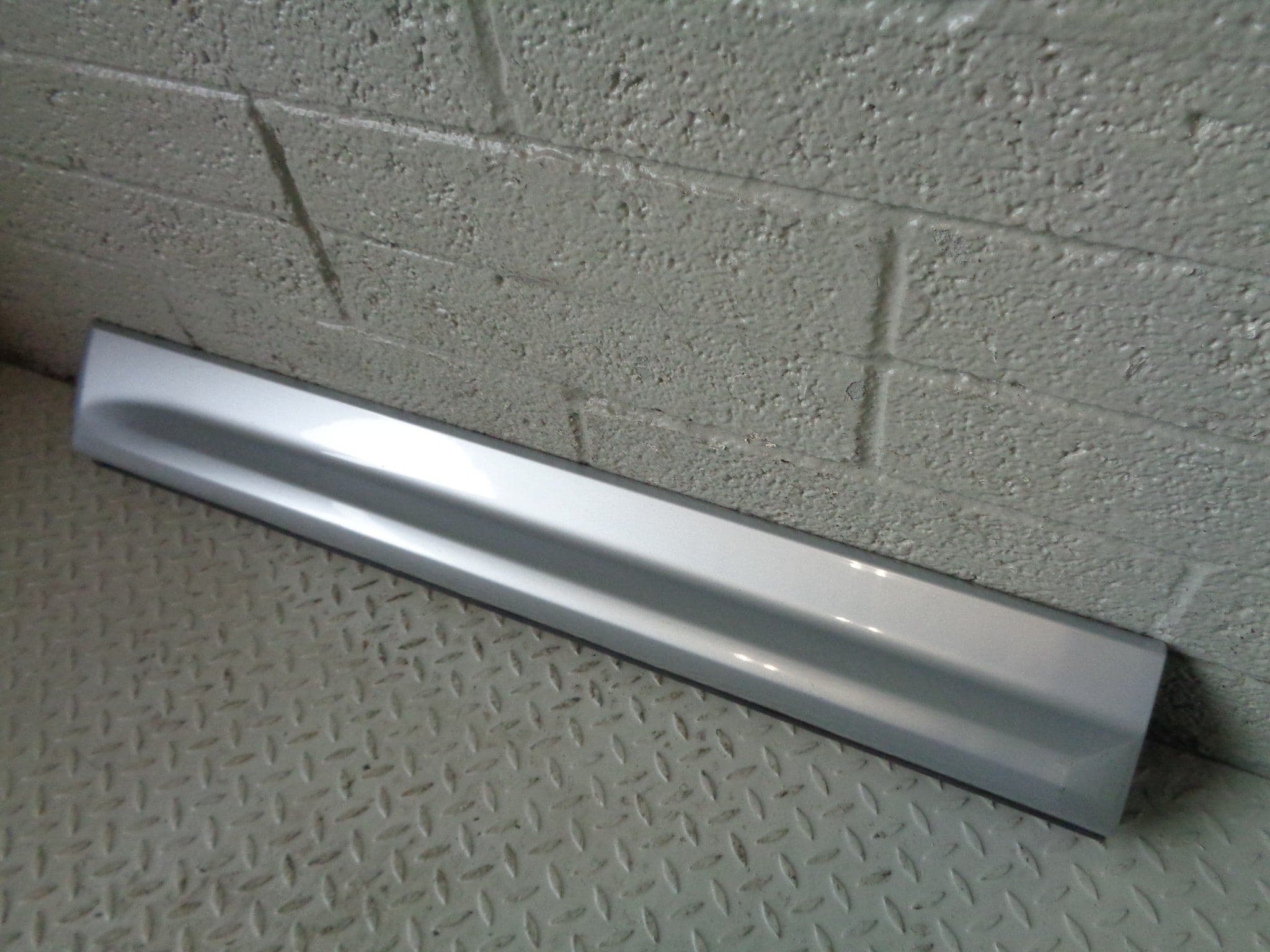 Land Rover Side Pods Range Rover Sport Door Moulding Trim Pod Near Side Front L320 Silver B ...