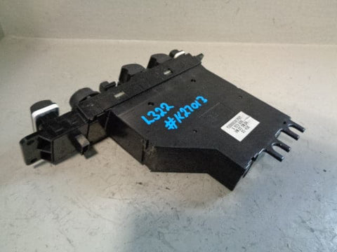 Range Rover L322 Window Switch Pack Off Side Front YUD000301PUY 2002 to 2010