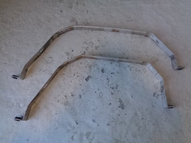 Range Rover L322 Fuel Tank Support Straps Brackets Set 2 Piece 2002 to 2013