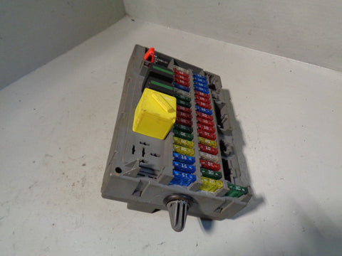 Discovery 2 Fuse Box Internal Under Dash YQE000110 Land Rover R17014