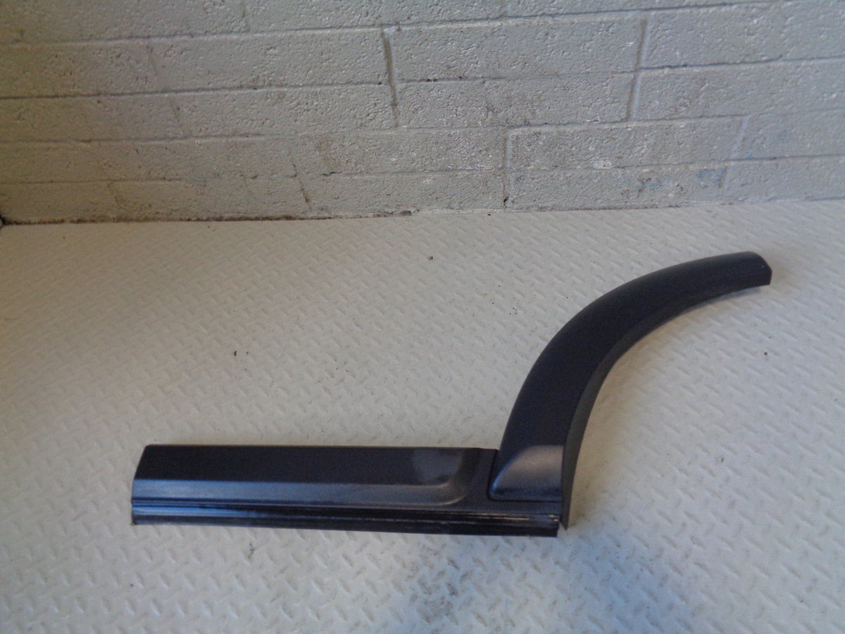 Discovery 3 Door Wheel Arch Moulding Trim Near Side Rear Land Rover 2004 to 2009