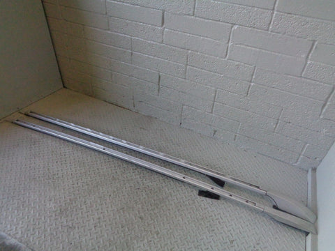 Discovery 3 Roof Rails Full Length Roof Bars in Silver Land Rover 2004 to 2009