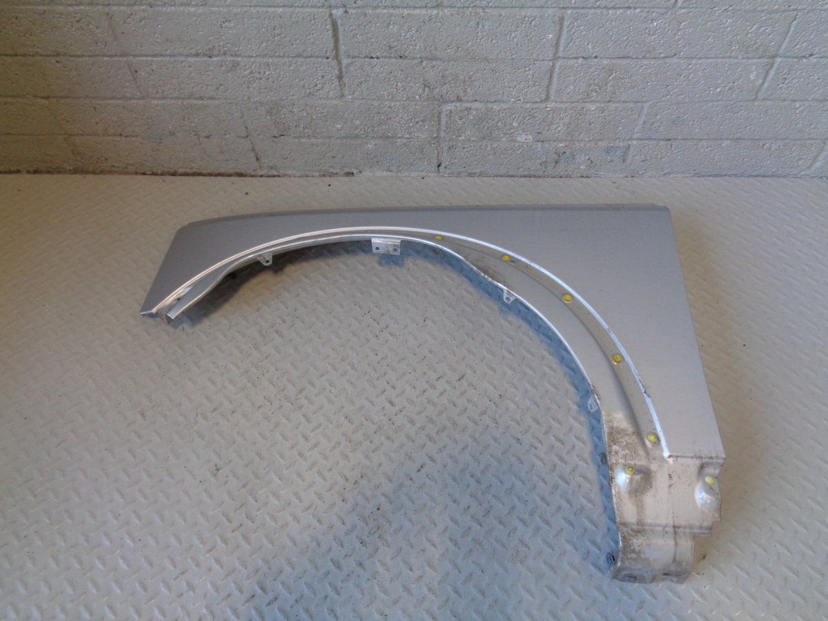 Discovery 3 Wing Near Side Front Zermatt Silver Land Rover 2004 to 2009 K11123