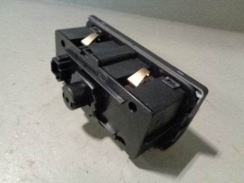 Freelander 2 Headlight Switch 6G9N 13A024 ME Land Rover 2006 to 2011