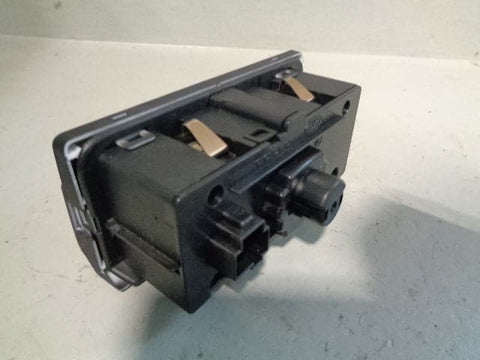 Freelander 2 Headlight Switch 6G9N 13A024 ME Land Rover 2006 to 2011