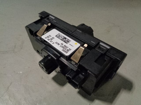Freelander 2 Headlight Switch 6G9N 13A024 ME Land Rover 2006 to 2011