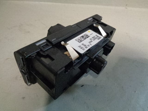 Freelander 2 Headlight Switch 6G9N 13A024 ME Land Rover 2006 to 2011