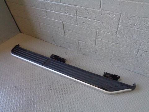 Discovery 3 Side Step Black Silver Off Side Land Rover 2004 to 2009 K31073