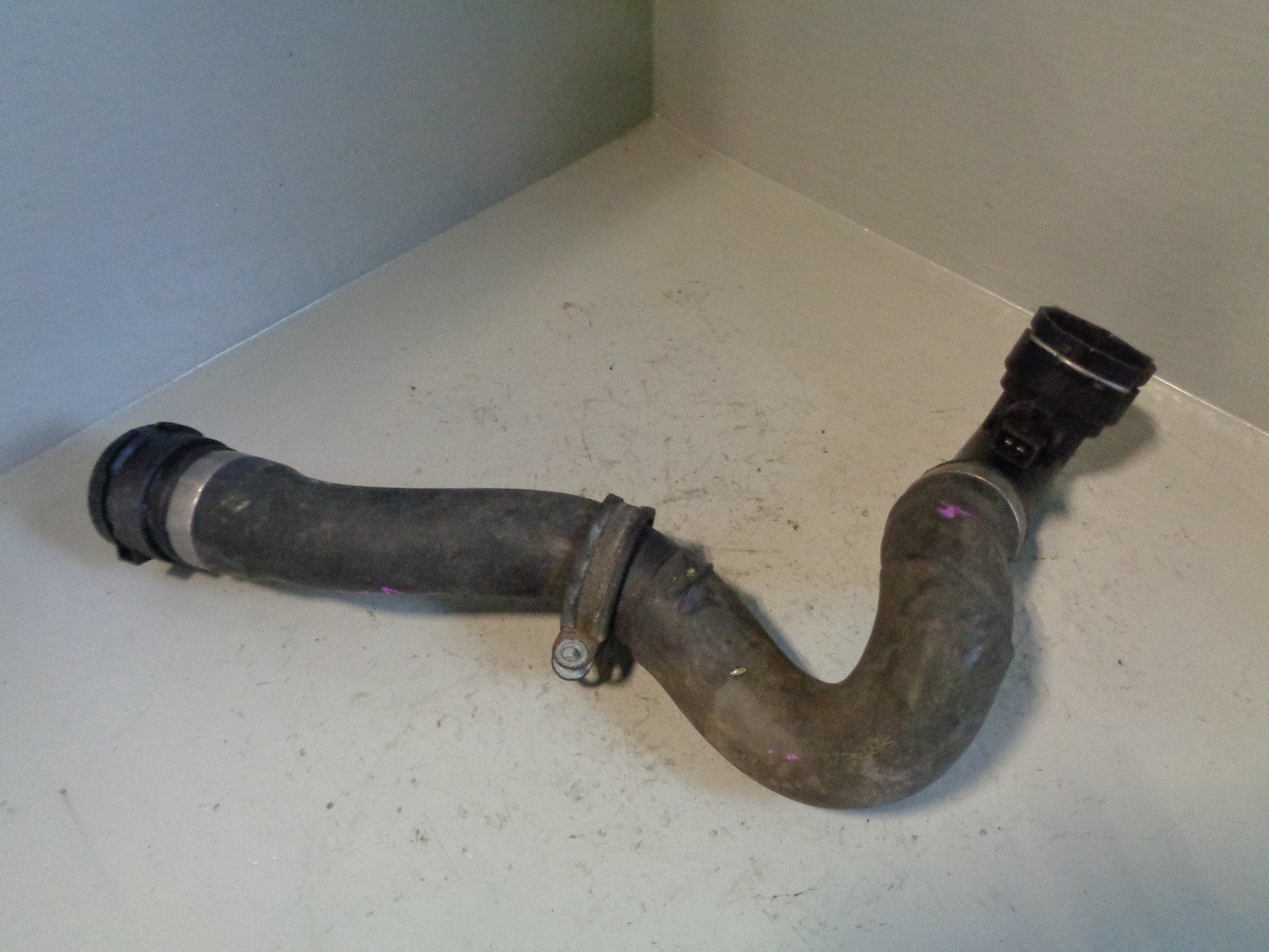 Range Rover L322 Radiator. Parts Range Rover L322 Radiator Lower Pipe Hose 4.4 V8 M62 2002 to 2006 ...