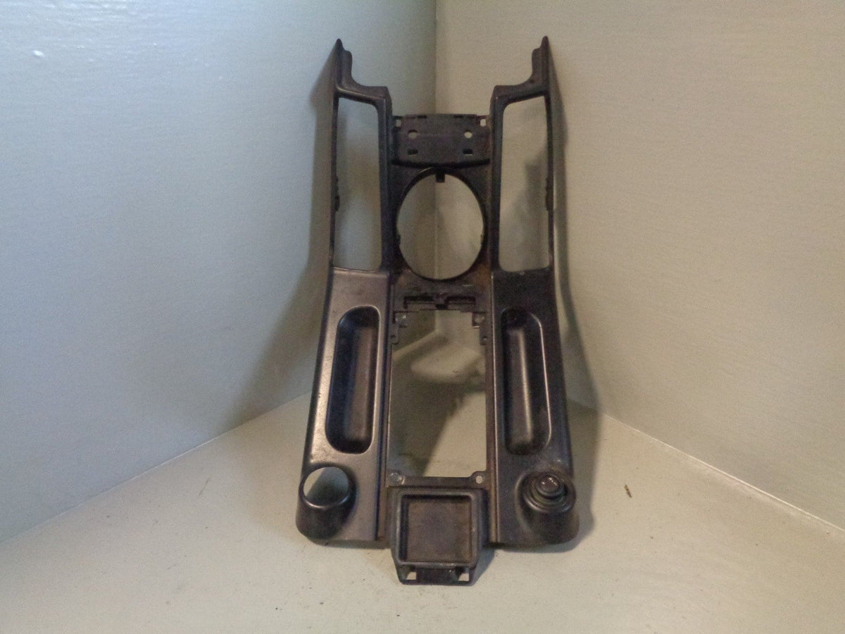 Range Rover L322 Centre Console Trim in Black 12v Socket 2002 to 2006 R31083