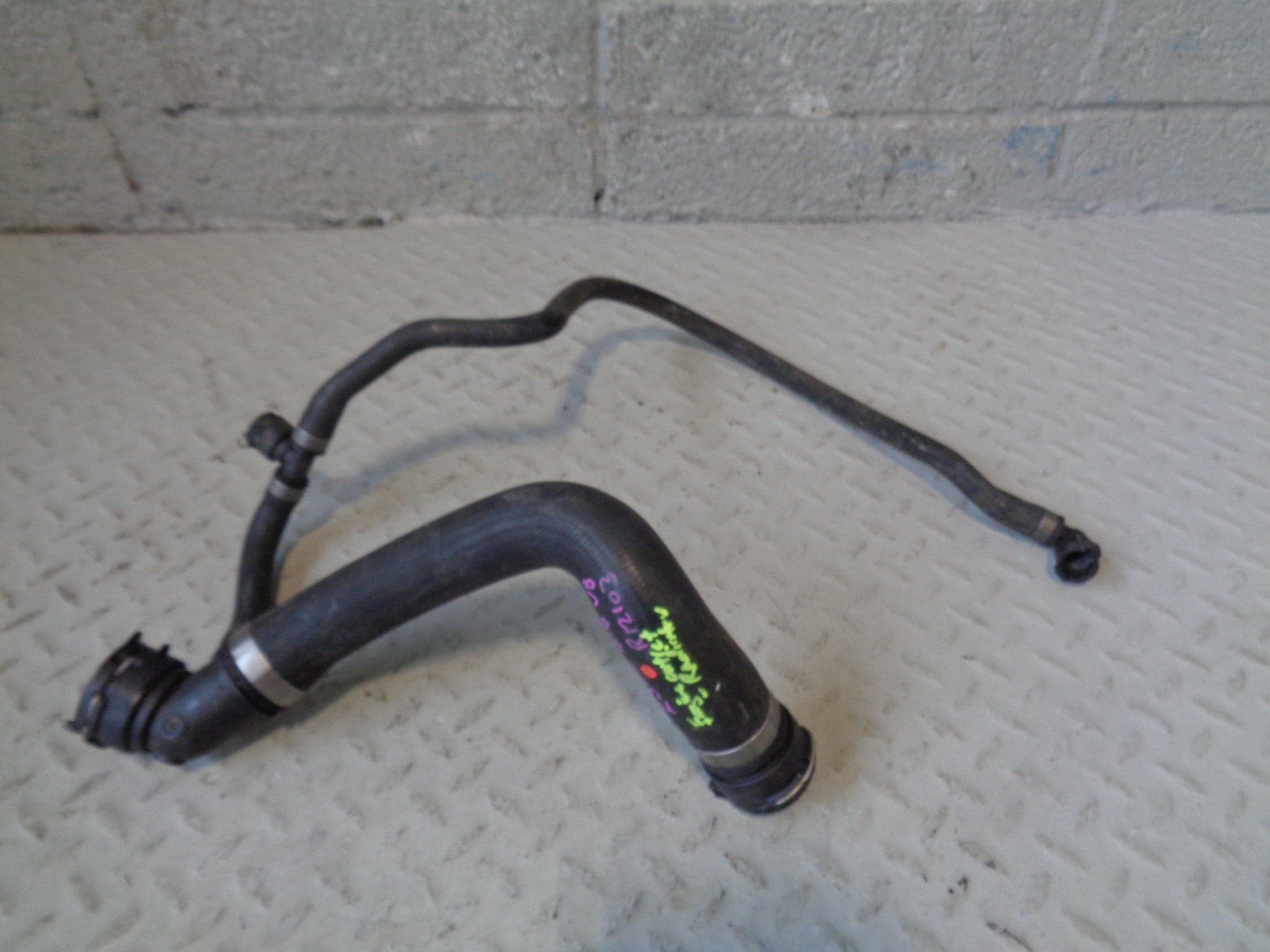 Range Rover L322 Radiator. Parts Range Rover L322 Engine to Radiator Pipe Hose 4.4 V8 M62 2002 to 2006 ...