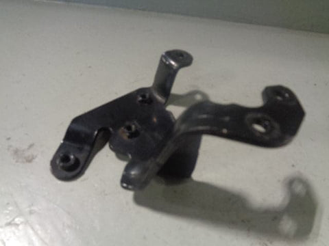 Pressure Converter Valve Bracket TDV6 Range Rover Sport