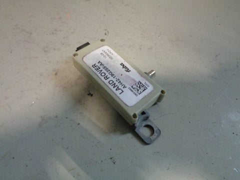 Range Rover Radio Aerial Amplifier L322 AH42-19G255-AA 2002 to 2009