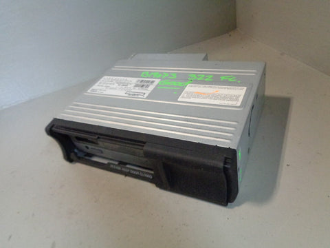 Range Rover L322 CD Multi Changer XQE500560 6 Disc Clarion 2005 to 2010
