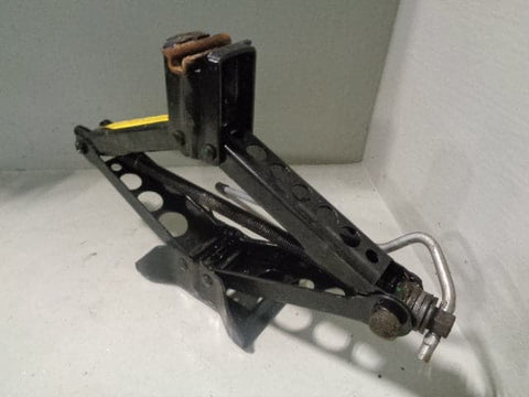 Freelander 2 Scissor Jack with Handle and Wheel Brace Land Rover 2006 to 2014