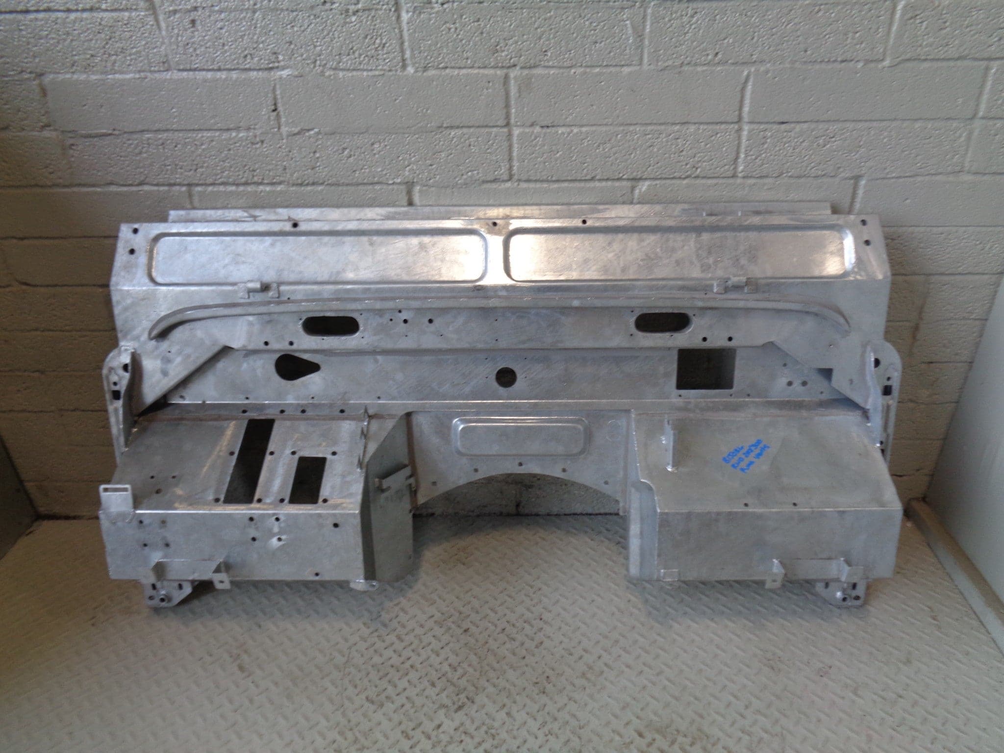 Defender Galvanised Bulkhead 200 300 TDI 90 110 130 RHD Land Rover Pum ...