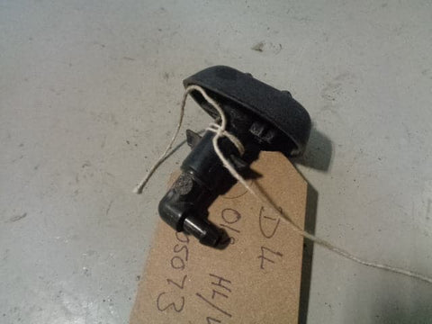 Discovery 4 Headlight Washer Jet Nozzle Off Side Right Front 2009 to 2014