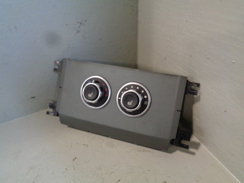 Range Rover L322 Rear Centre Console Heater Control Switch JFC500550LZL