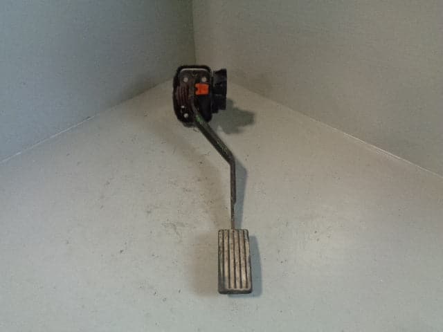Discovery 2 Throttle Pedal Automatic SAB101390 TD5 Land Rover 1998 to 2002