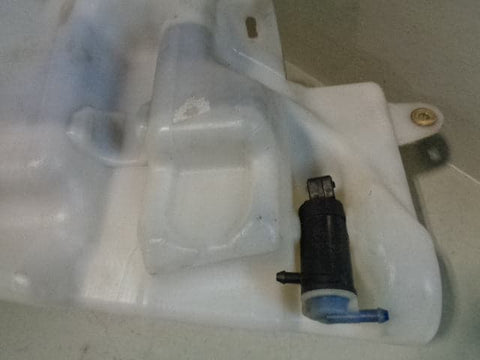 Range Rover Sport L320 Washer Bottle Pump Windscreen 2005 to 2009 1 Pump