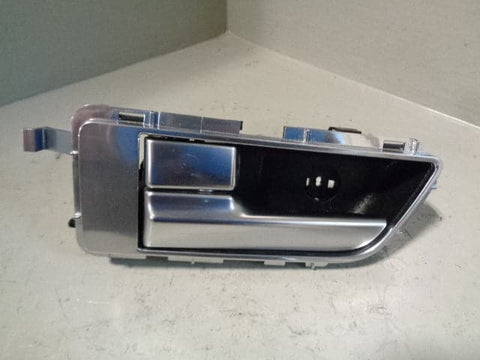 Discovery 4 Interior Door Handle Near Side Rear Land Rover 2009 to 2016