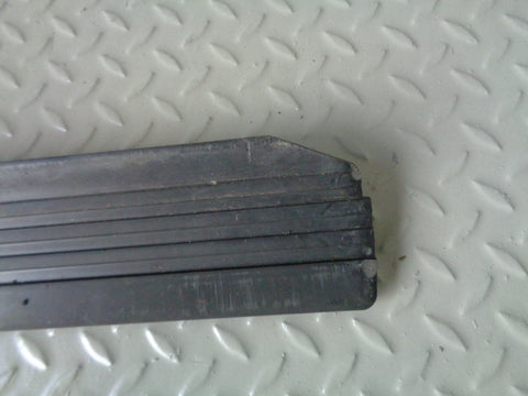Discovery 2 Rear Bumper Scuff Load Trim Land Rover 1998 to 2004