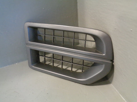 Discovery 3 Wing Vent Grille Off Side Right in Grey Land Rover 2004 to 2009