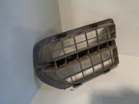 Discovery 3 Wing Vent Grille Off Side Right in Grey Land Rover 2004 to 2009