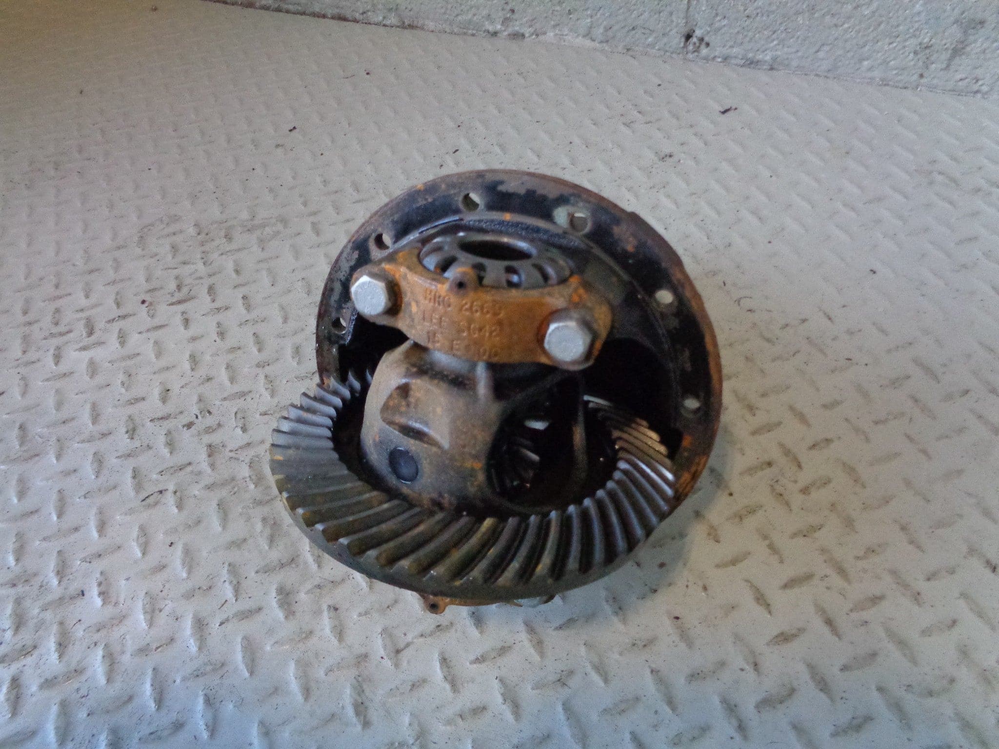 Square Diff Discovery 2 Diff Front Differential 24 Spline Square Flange Land Rover ...