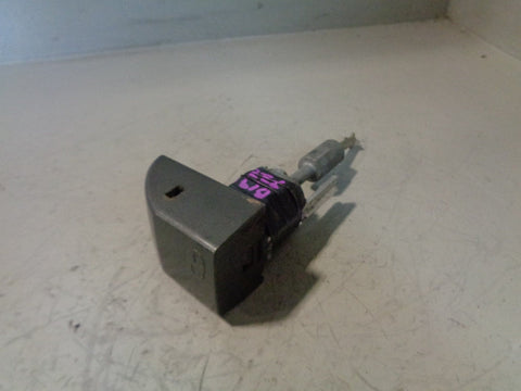 Range Rover L322 Door Lock with Pin 2002 to 2013 No Key B19037