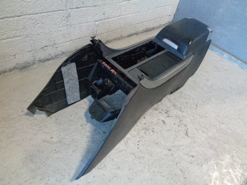 Range Rover Sport Centre Console Arm Rest L320 2005 to 2009 B13122