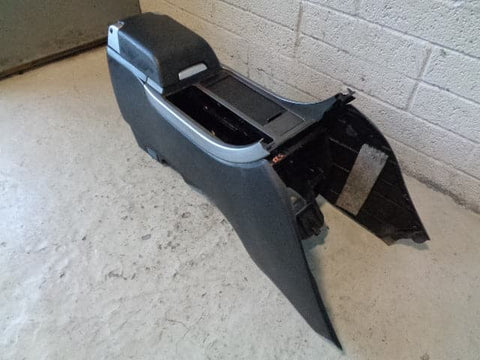 Range Rover Sport Centre Console Arm Rest L320 2005 to 2009 B13122