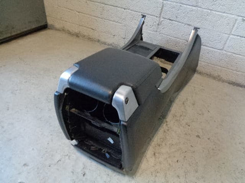 Range Rover Sport Centre Console Arm Rest L320 2005 to 2009 B13122