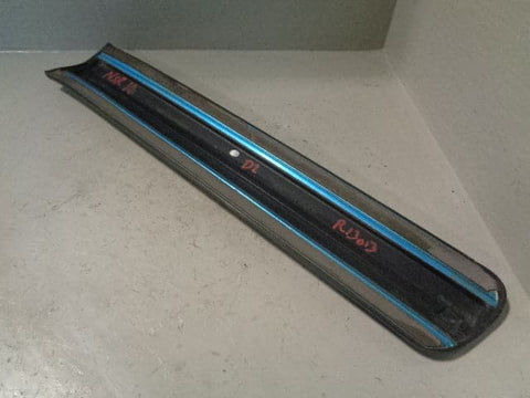 Discovery 2 Trim Rubbing Strip Near Side Rear Wing Land Rover 1998 to 2004