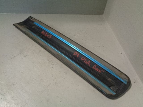 Discovery 2 Door Trim Rubbing Strip Off Side Rear Land Rover 1998 to 2004
