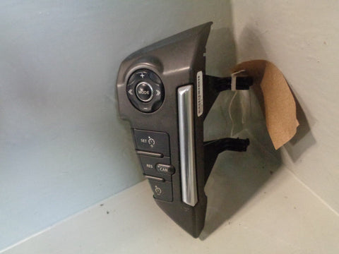 Discovery 4 Cruise Controls Steering Wheel AH22-13D767-BC Land Rover K02103