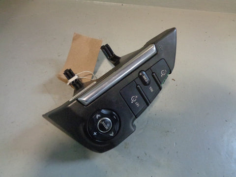 Discovery 4 Cruise Controls Steering Wheel AH22-13D767-BC Land Rover K02103
