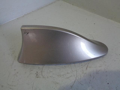BMW 730d Roof Aerial Shark Fin Cover in Cashmere Silver F01