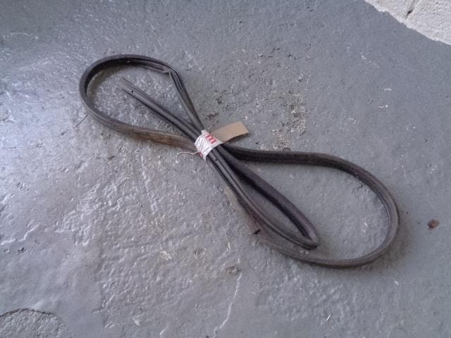 Discovery 2 Door Rubber Seal Off Side Rear OSR Land Rover