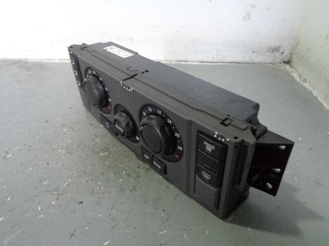 Discovery 3 Heater Control Panel JFC000616WUX Land Rover