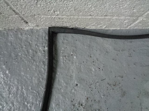Discovery 2 Door Rubber Seal Near Side Rear Land Rover 1998