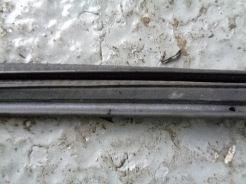 Discovery 2 Door Rubber Seal Near Side Rear Land Rover 1998