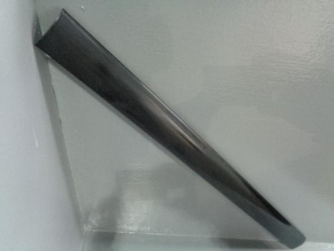 Discovery 3 Rear Window Trim Under Roof Rail Upper Near Side