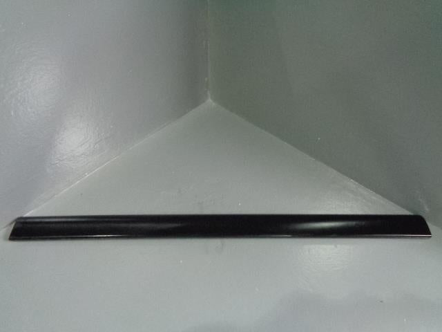 Discovery 3 Rear Window Trim Under Roof Rail Upper Near Side