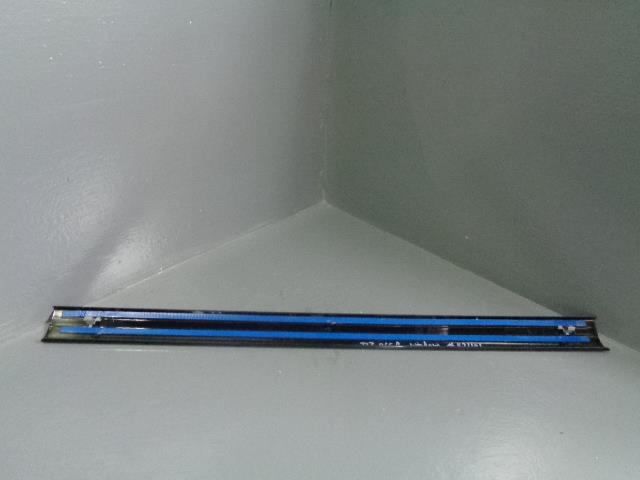 Discovery 3 Rear Window Trim Under Roof Rail Upper Off Side