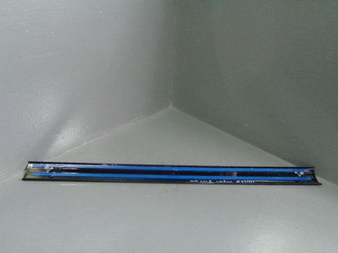 Discovery 3 Rear Window Trim Under Roof Rail Upper Off Side