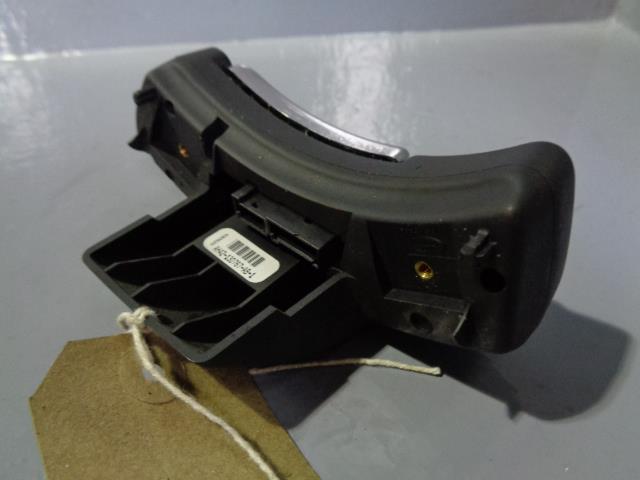 Range Rover L322 Steering Wheel Switch Pack Cruise Control