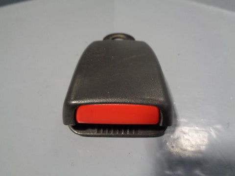 Discovery 2 Seat Belt Clasp Off Side Rear 6 and 7 Dickie