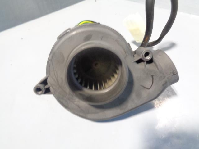 Freelander 1 ECU Cooling Fan 130 002 831 Land Rover 2001