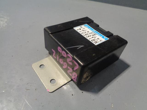 Mitsubishi L200 Diff Lock Control Unit MR166014 K74 2001